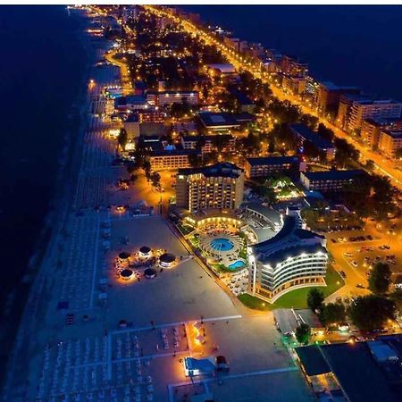 Solid Barrels Luxury Studios Mamaia Exteriör bild