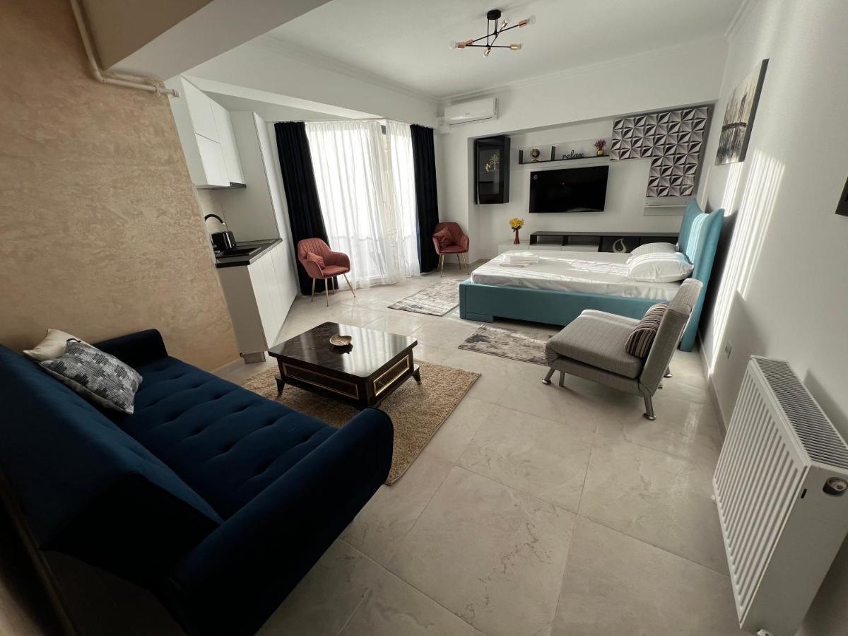 Solid Barrels Luxury Studios Mamaia Exteriör bild